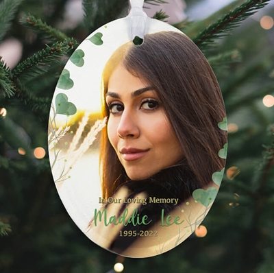 Show details for Heart Leaf Oval Ornament